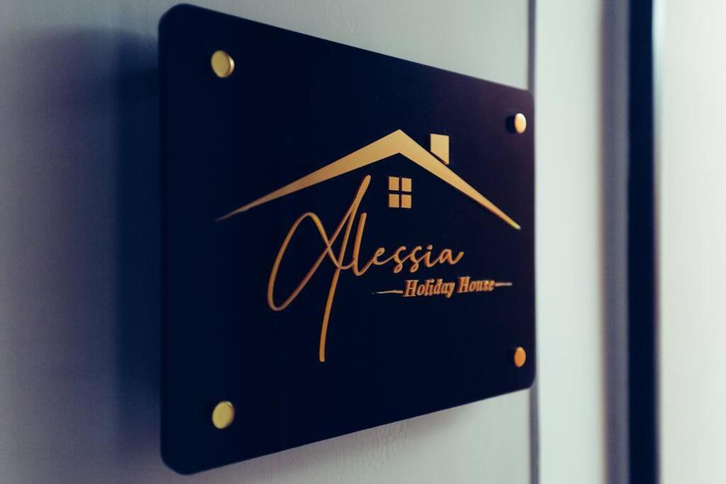 Alessia Holiday House 90Mq Salerno Centro Ngoại thất bức ảnh